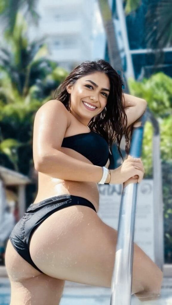 Mrunal Thakur Bikini