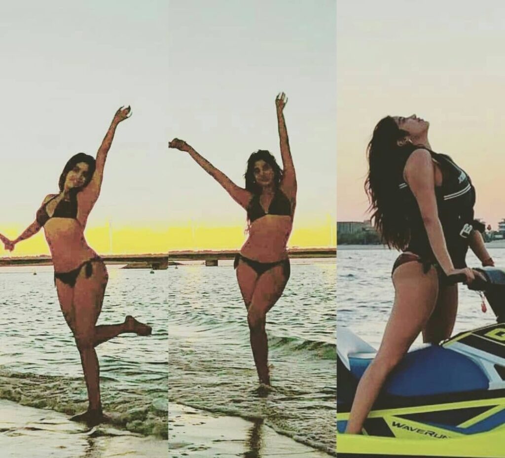 Janhvi Kapoor Bikini